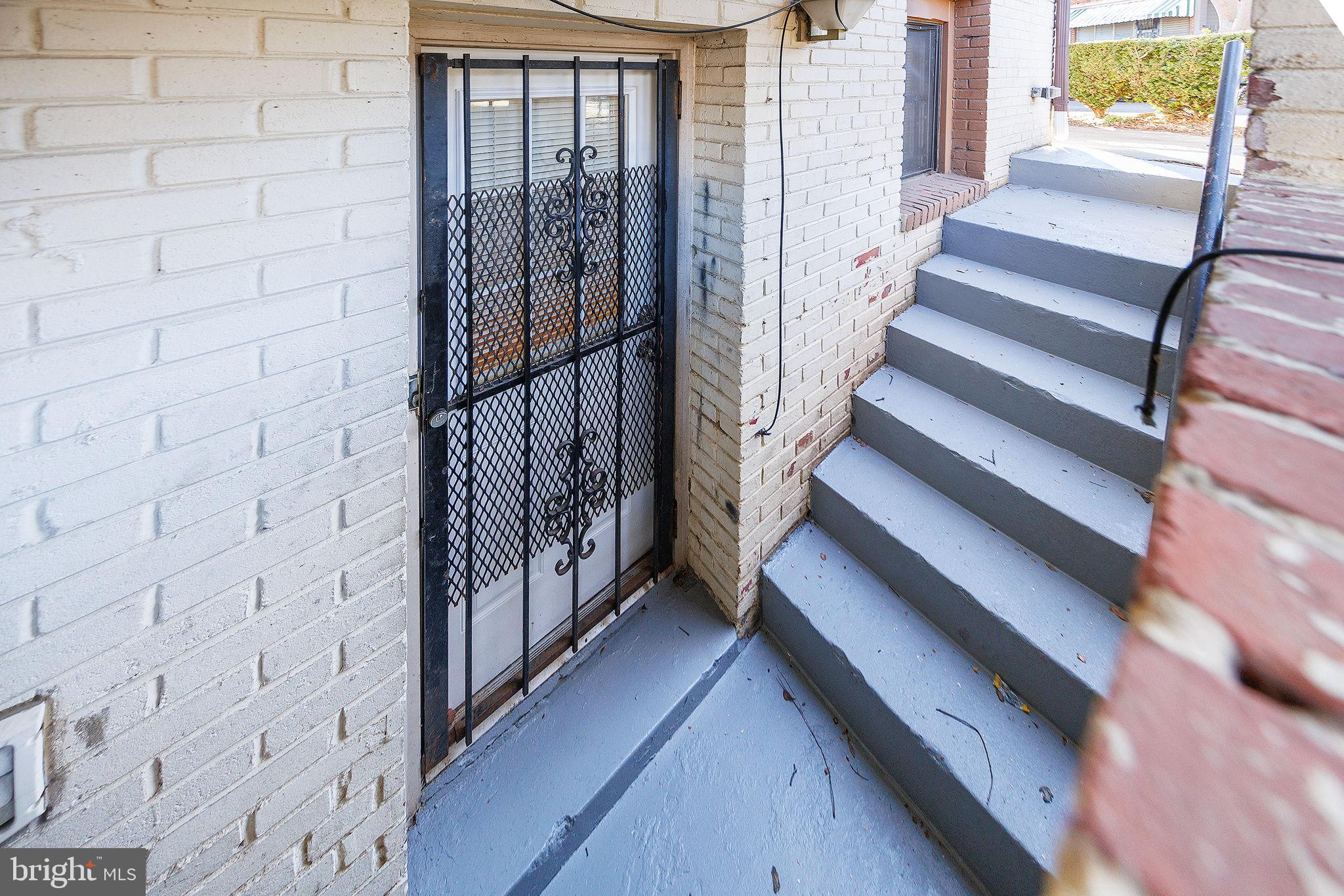 300 Oklahoma Avenue Northeast, Unit 101 Washington, DC 20002 - Photo 18 of 23 a view of entryway