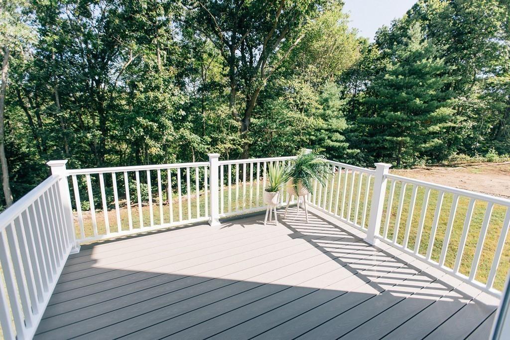 9 Woodlands Road Salem, MA 01970 - Photo 22 of 23 Gallery Image 22