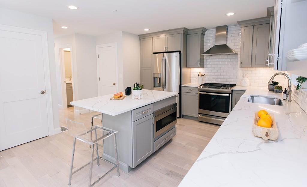 9 Woodlands Road Salem, MA 01970 - Photo 5 of 23 Gallery Image 5