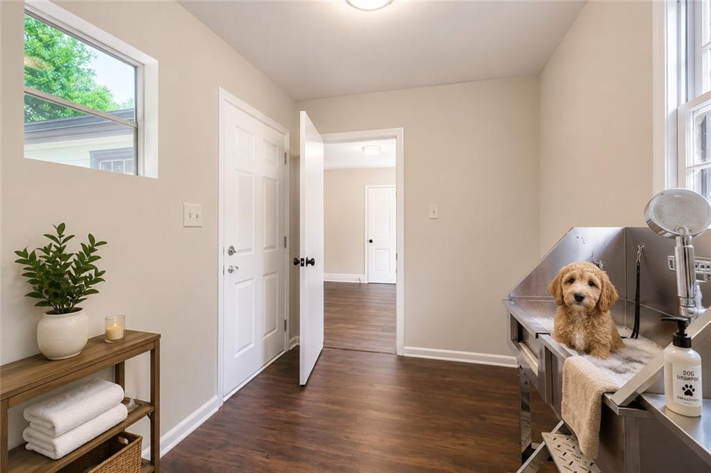 396 Forrest Ridge Drive Northwest Atlanta, GA 30318 - Photo 19 of 21 Gallery Image 19
