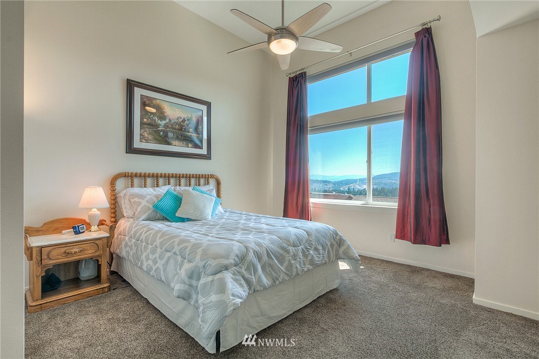 84 Sky Ridge Road Northwest Issaquah, WA 98027 - Photo 14 of 25 Gallery Image 14