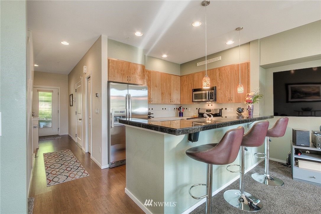 84 Sky Ridge Road Northwest Issaquah, WA 98027 - Photo 5 of 25 Gallery Image 5