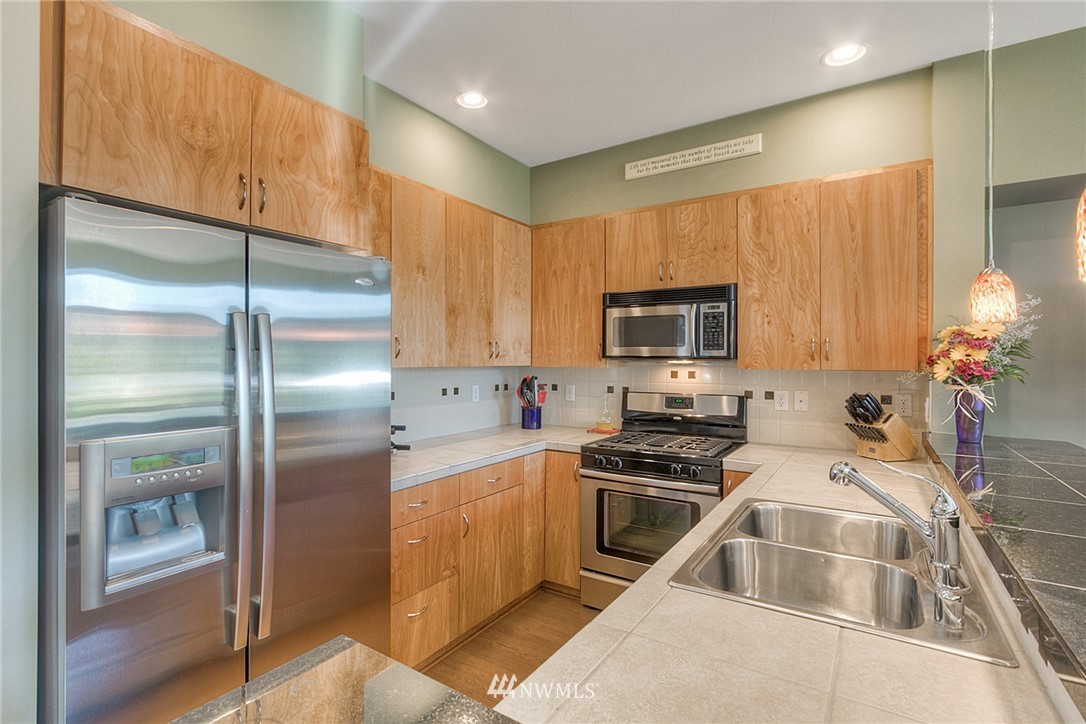 84 Sky Ridge Road Northwest Issaquah, WA 98027 - Photo 7 of 25 Gallery Image 7