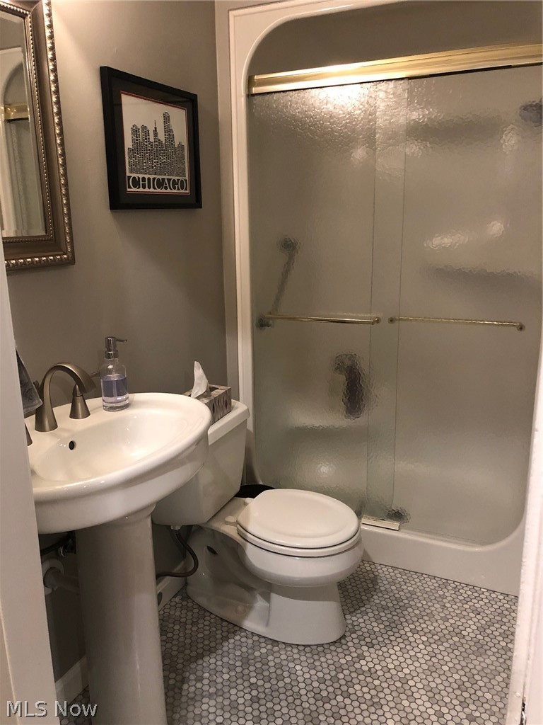 2630 Shaker Road Cleveland Heights, OH 44118 - Photo 14 of 27 Gallery Image 14