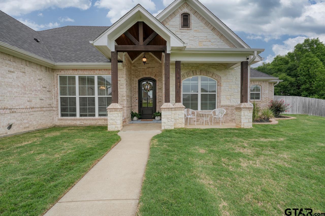 19359 Ridge Point Circle Lindale, TX 75771 - Photo 2 of 47