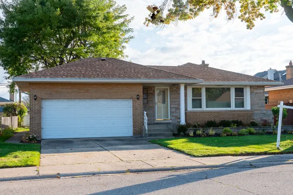 $649,000 | 8537 West Sunnyside Avenue, Chicago, IL 60656