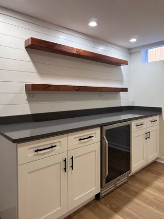 $649,000 | 8537 West Sunnyside Avenue, Chicago, IL 60656