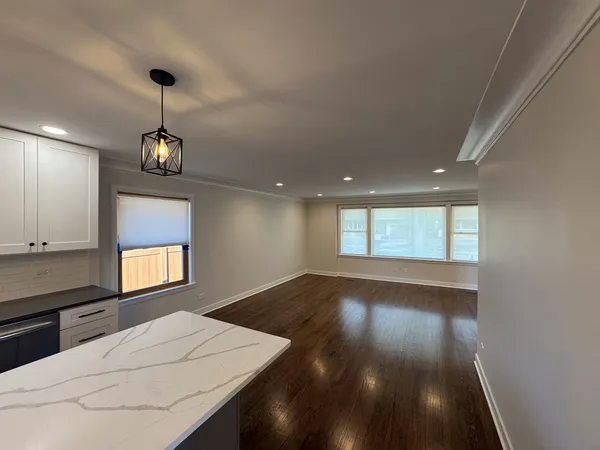 $649,000 | 8537 West Sunnyside Avenue, Chicago, IL 60656