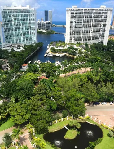 $2,500 | 18181 Northeast 31st Court, Unit 2604, Aventura, FL 33160