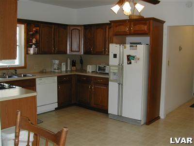 2454 West Bangor Road Bangor, PA 18013 - Photo 7 of 9 Gallery Image 7