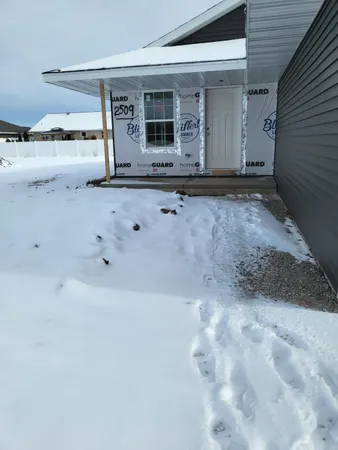 $349,900 | 2509 Lawrence Drive, De Pere, WI 54115