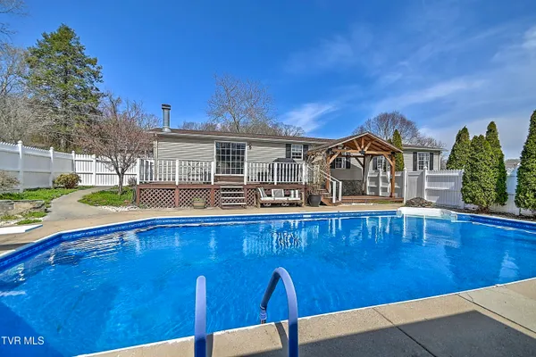 $400,000 | 266 Max Jett Road, Johnson City, TN 37601