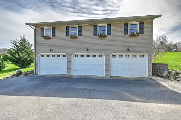 $395,000 | 266 Max Jett Road, Johnson City, TN 37601