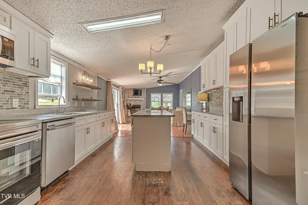 $400,000 | 266 Max Jett Road, Johnson City, TN 37601