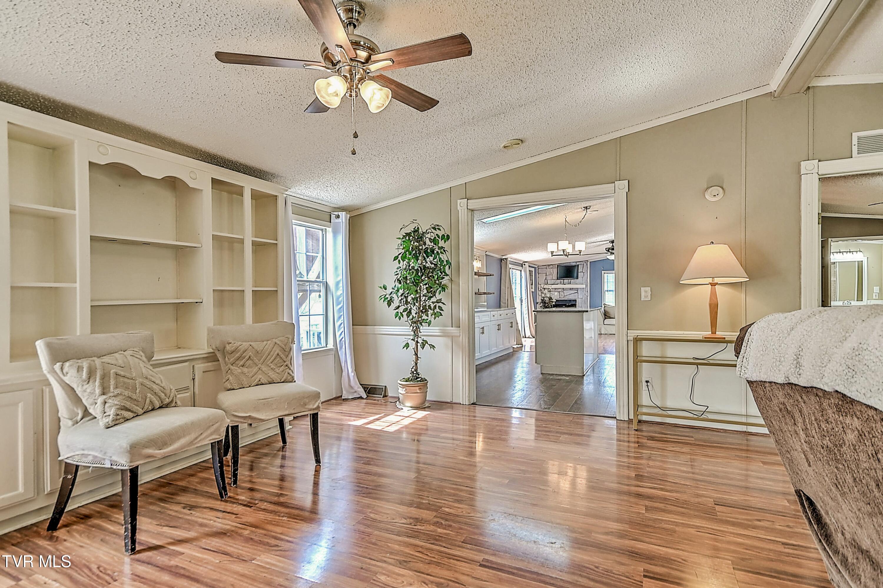 266 Max Jett Road Johnson City, TN 37601 - Photo 10 of 36 IMG_4953