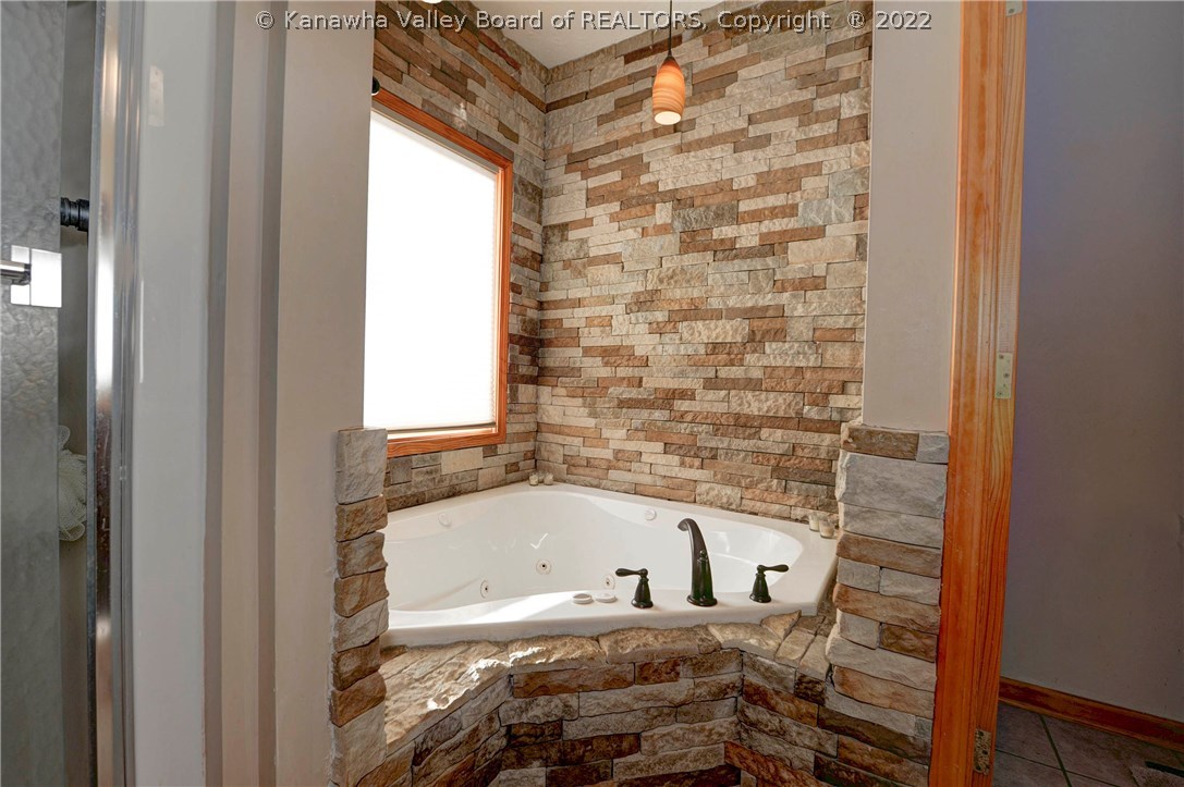 408 Bluelick Road Winfield, WV 25213 - Photo 16 of 30 Gallery Image 16