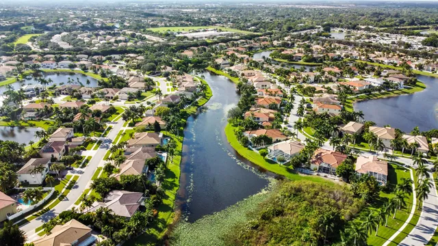 $899,995 | 6982 Houlton Circle, Lake Worth, FL 33467