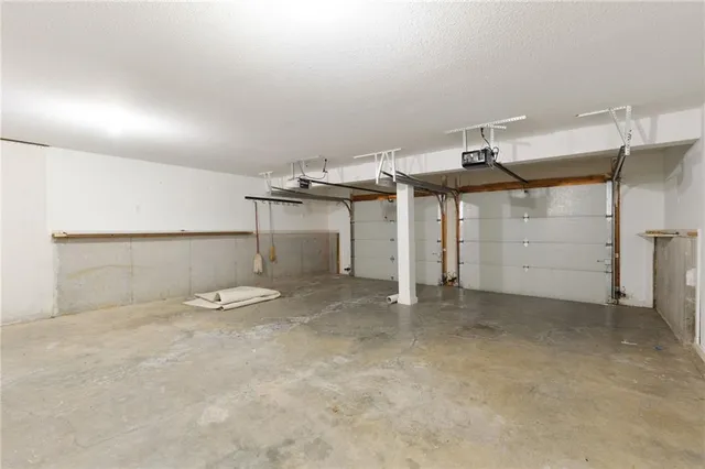 $319,000 | 109 Deerfield Drive, Warrensburg, MO 64093