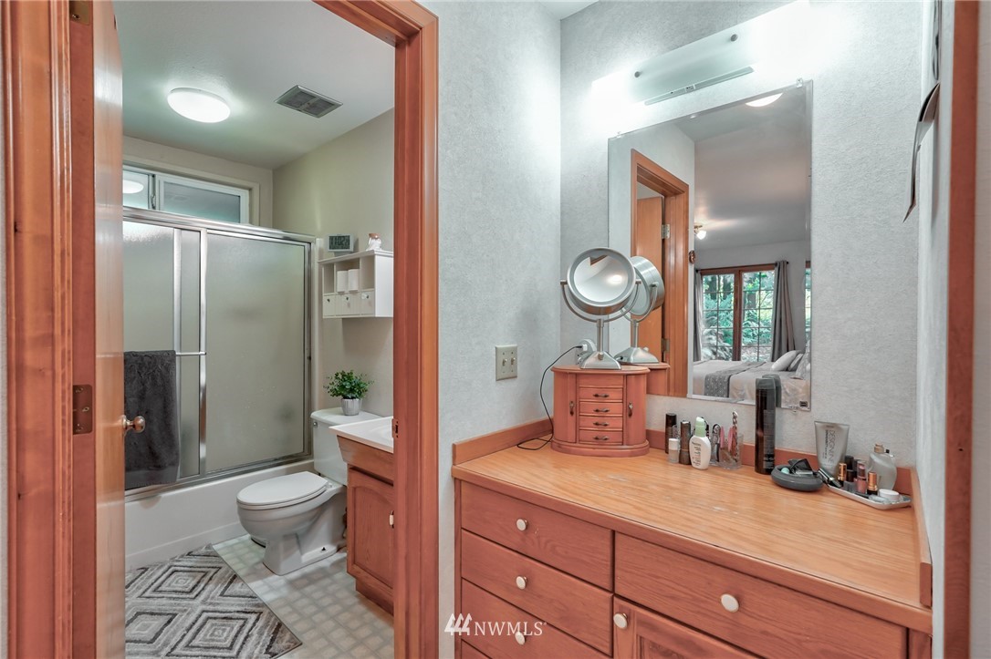 7043 Mecklem Road Everson, WA 98247 - Photo 16 of 25