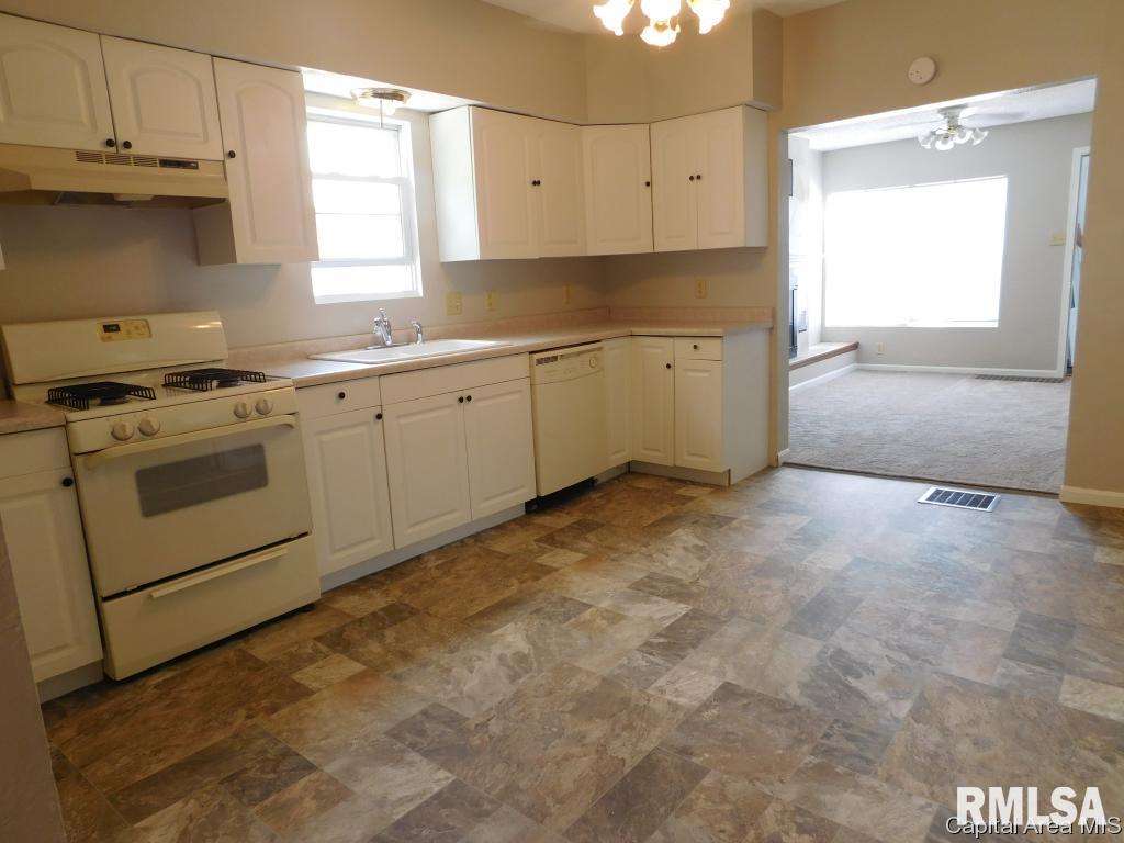 1615 E Keys Springfield, IL 62702 - Photo 7 of 20