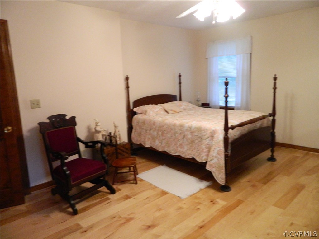 22929 King William Road West Point, VA 23181 - Photo 12 of 23 Master bedroom with Full Bath, gorgeous floors and