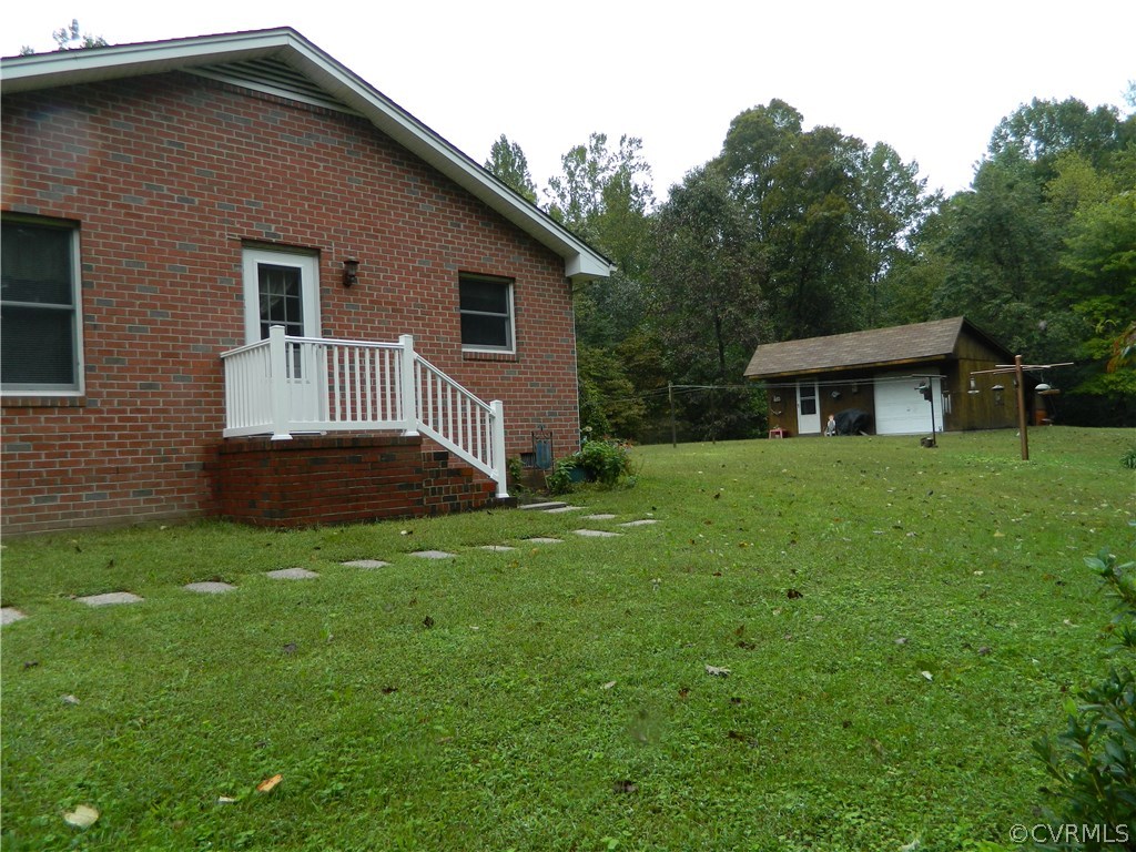 22929 King William Road West Point, VA 23181 - Photo 19 of 23 Side entrance
