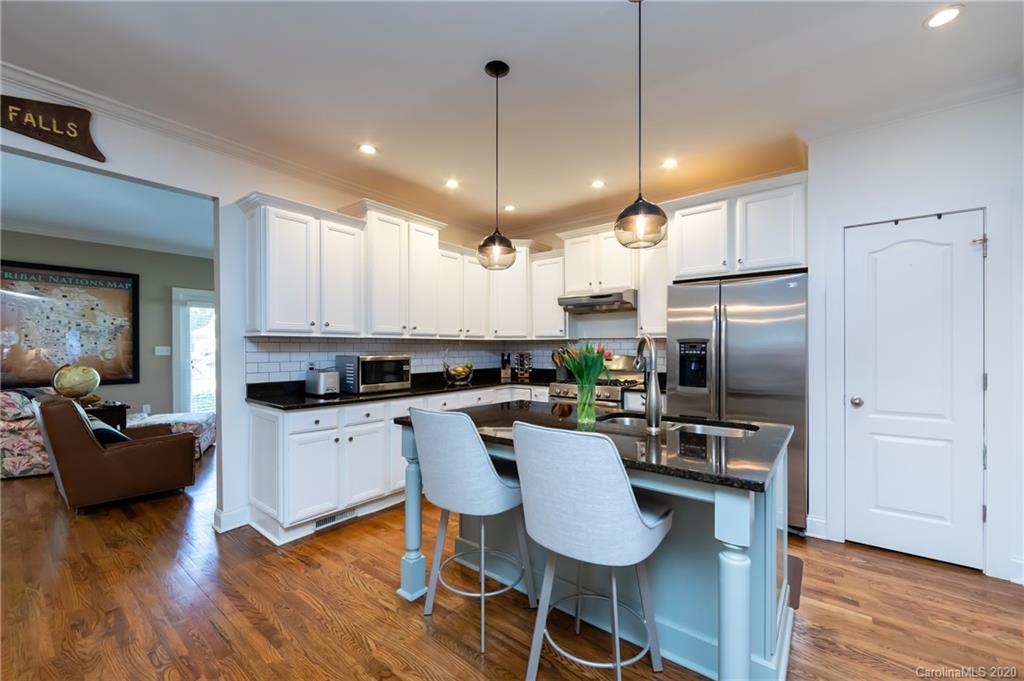 1640 Club Road Charlotte, NC 28205 - Photo 8 of 34 Gallery Image 8