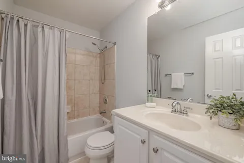 $824,900 | 2040 Pieris Court, Vienna, VA 22182