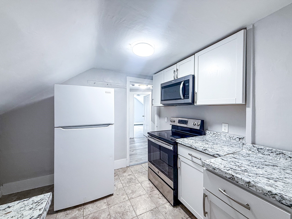 18 Ellsworth Street, Unit 4 Worcester, MA 01610 - Photo 2 of 13