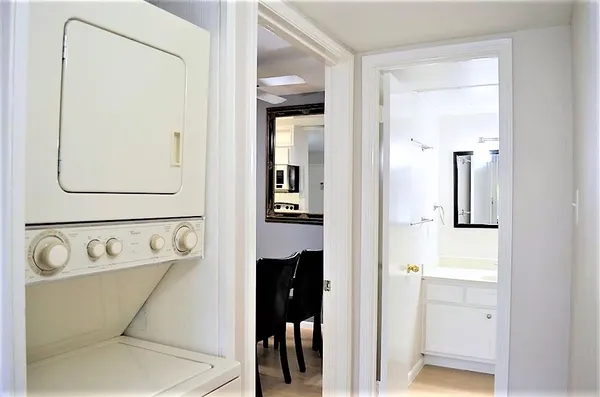 $1,000 | 2250 Bering Drive, Unit 22, Houston, TX 77057