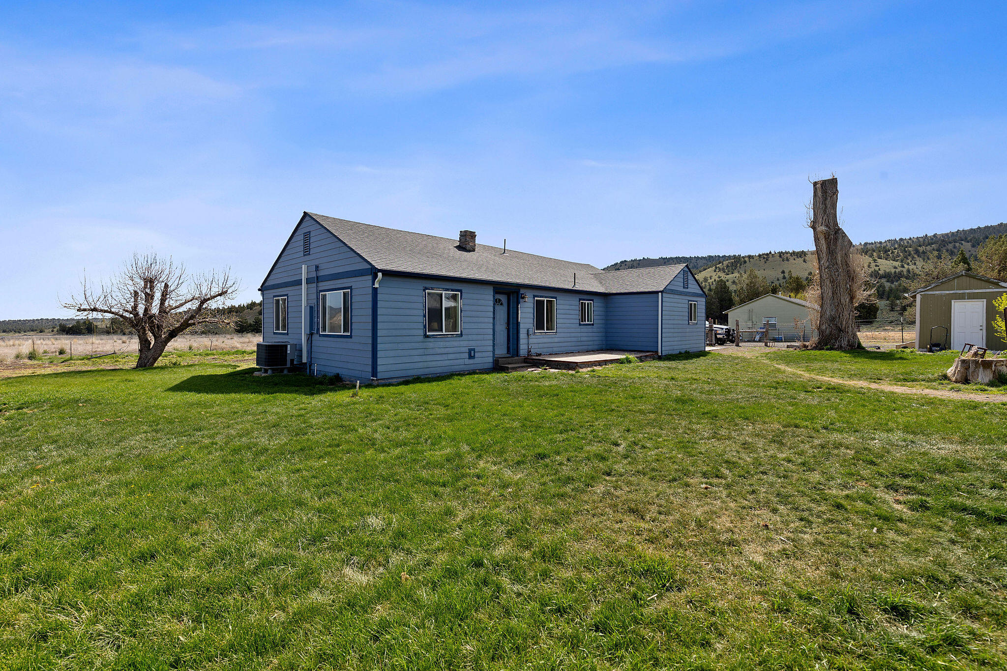 41225 Van Lake Road Prineville, OR 97754 - Photo 29 of 181 8T3A7641