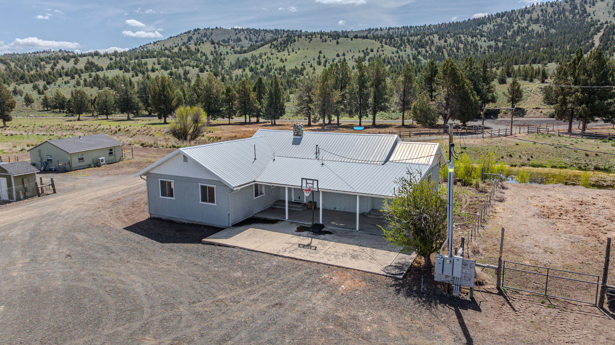 41225 Van Lake Road Prineville, OR 97754 - Photo 43 of 181 DJI_20260430113417_0013_D-HDR