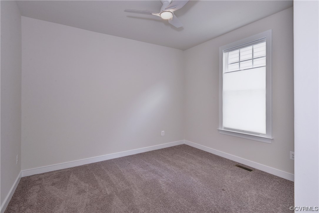 3975 Isaac Circle Williamsburg, VA 23188 - Photo 16 of 36 an empty room with a window
