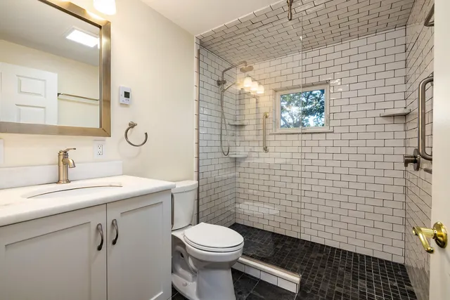 $995,000 | 20 Mendum Avenue, Kittery, ME 03904