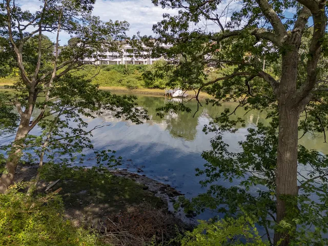 $995,000 | 20 Mendum Avenue, Kittery, ME 03904