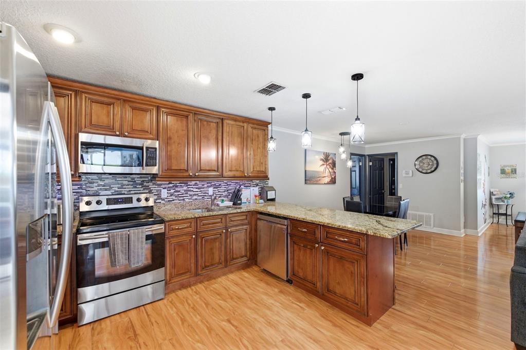 2816 Rustic Oaks Drive Palm Harbor, FL 34684 - Photo 22 of 70