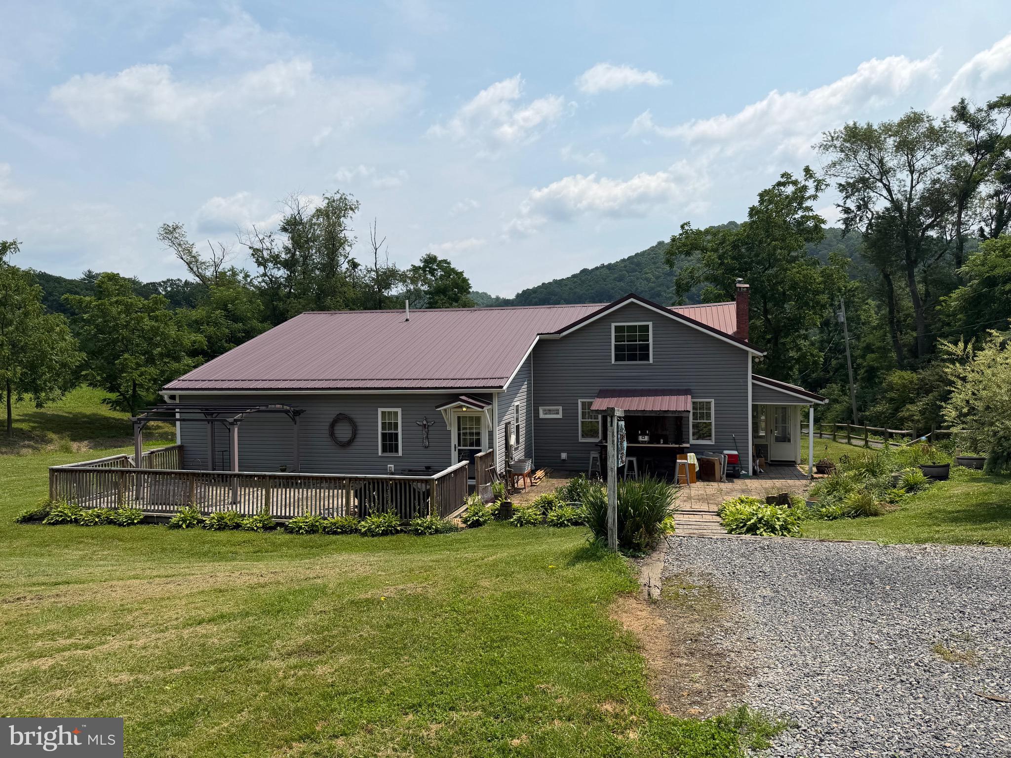 186 Sandstone Road Bedford, PA 15522 - Photo 4 of 32
