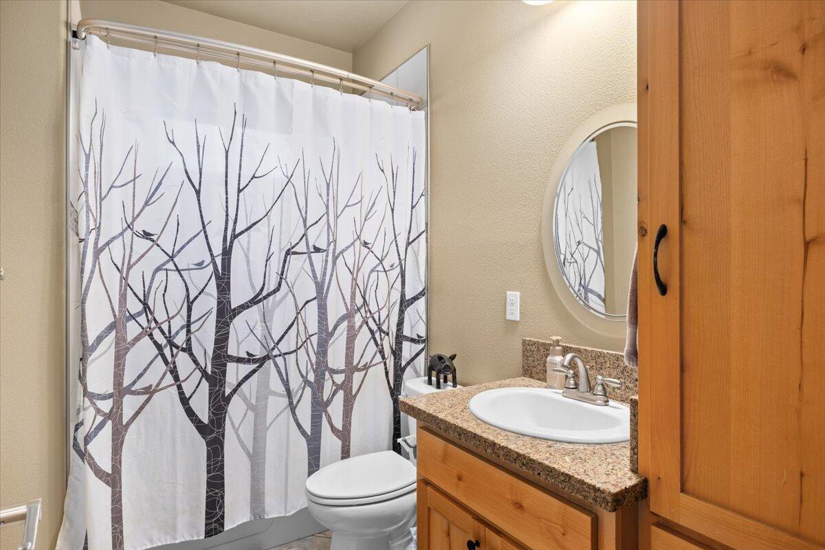 100 McKenzie Ridge Road Grants Pass, OR 97526 - Photo 28 of 46 29-CI_3524