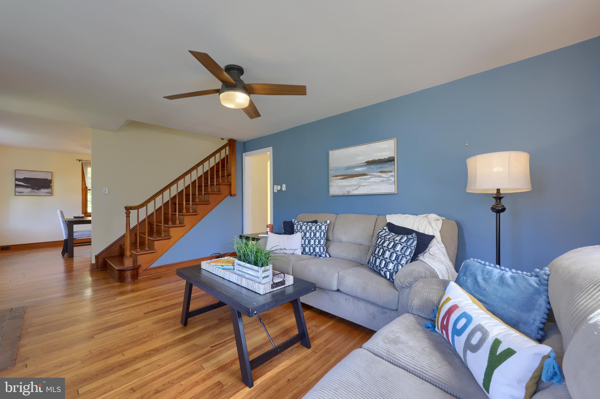 500 Rosedale Avenue Lancaster, PA 17603 - Photo 12 of 33 Living room
