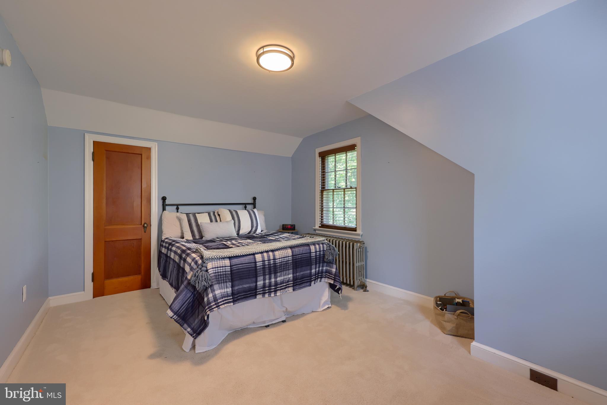 500 Rosedale Avenue Lancaster, PA 17603 - Photo 18 of 33 Bedroom 2 on upper level