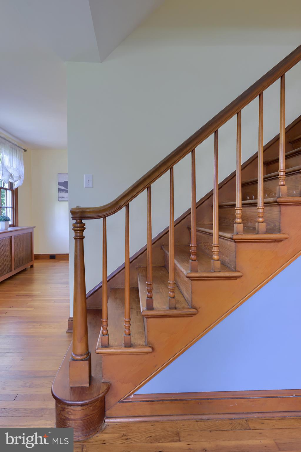 500 Rosedale Avenue Lancaster, PA 17603 - Photo 27 of 33 1939 wood all refinished to it original charm