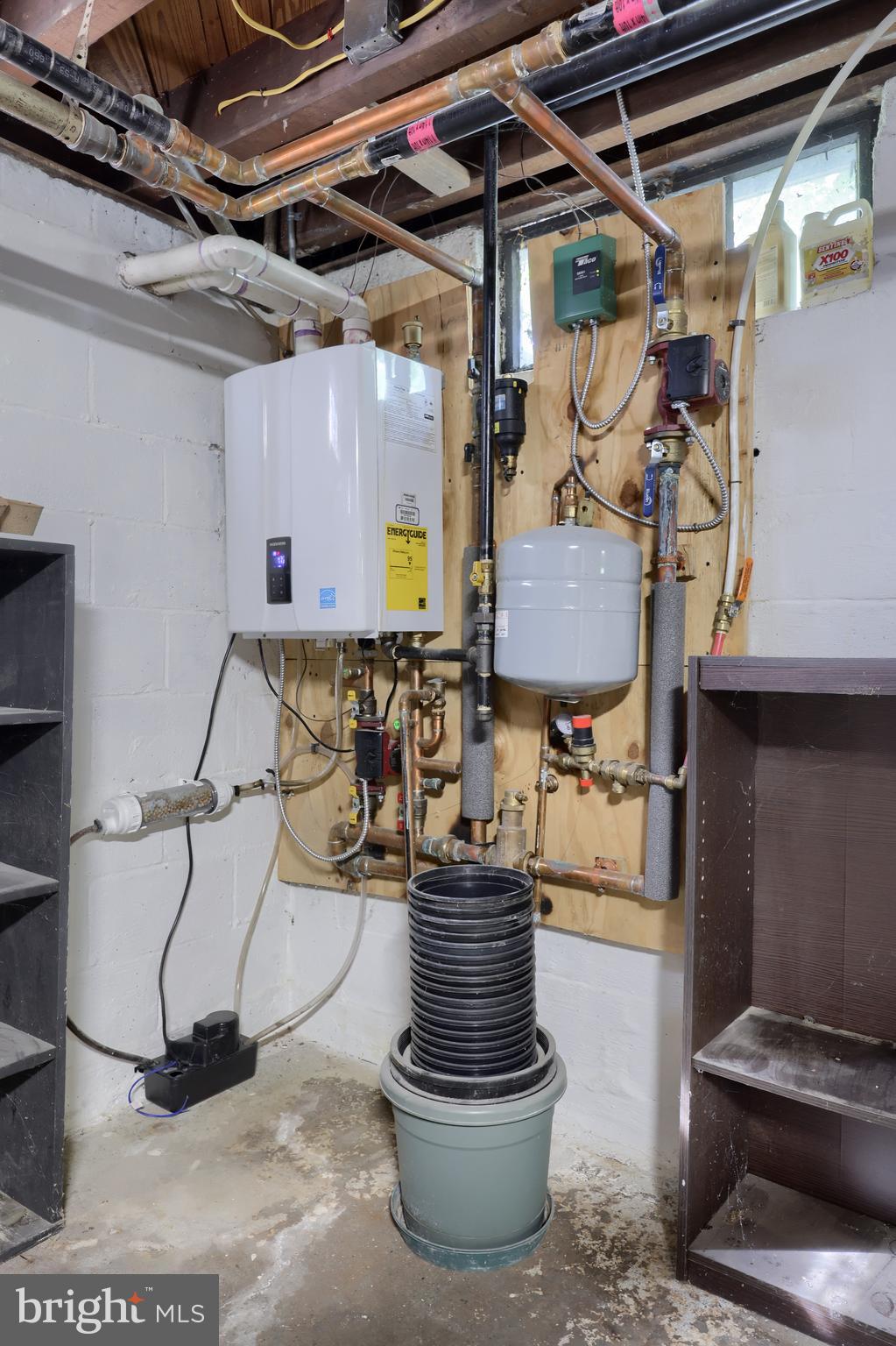 500 Rosedale Avenue Lancaster, PA 17603 - Photo 31 of 33 New boiler! Heater