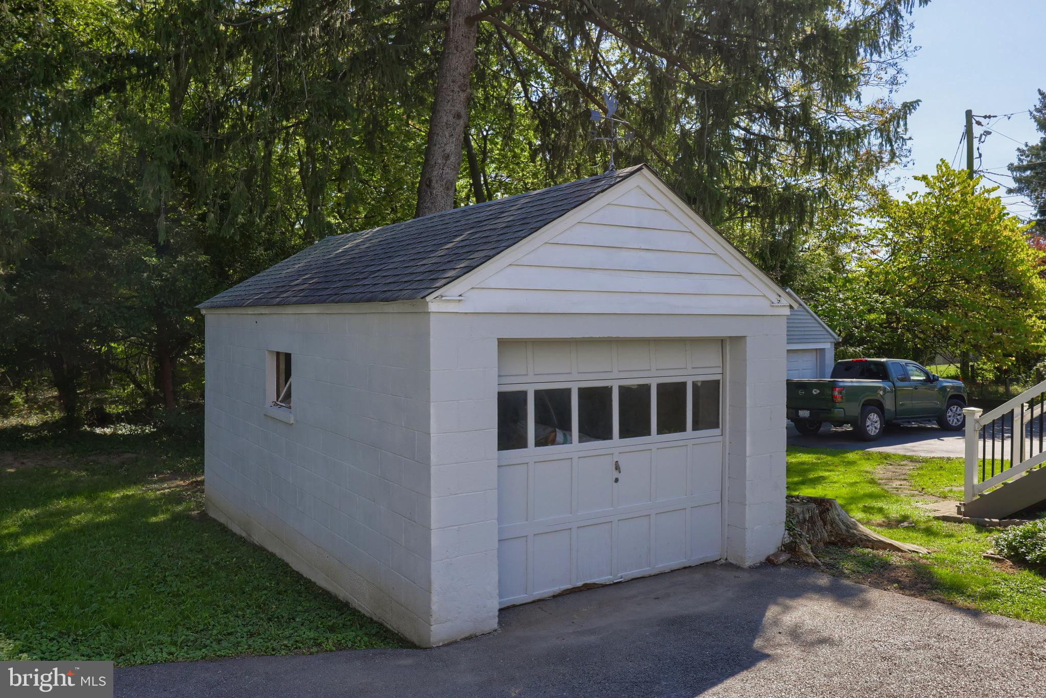 500 Rosedale Avenue Lancaster, PA 17603 - Photo 4 of 33 Detached garage