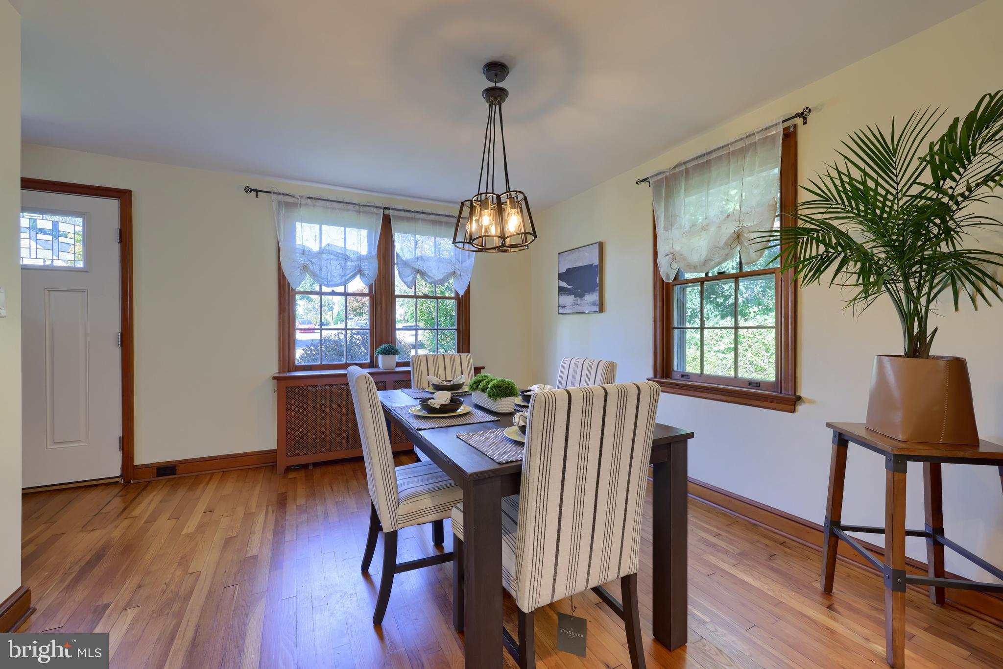 500 Rosedale Avenue Lancaster, PA 17603 - Photo 7 of 33 Dining area