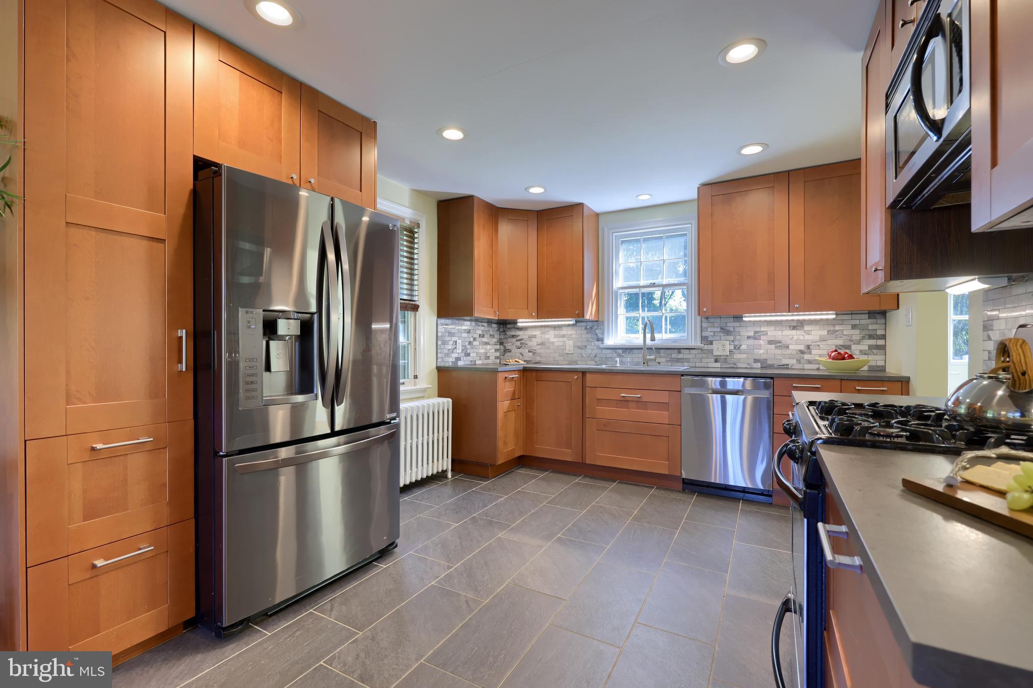 500 Rosedale Avenue Lancaster, PA 17603 - Photo 8 of 33 Recently renovated kitchen with stainless