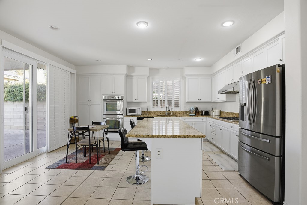 6865 Hop Clover Road Eastvale, CA 92880 - Photo 16 of 59