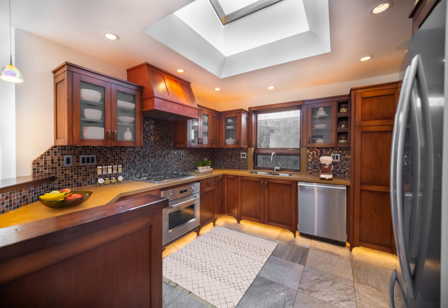 2916 Lakeshore Court Oxnard, CA 93035 - Photo 9 of 32 9
