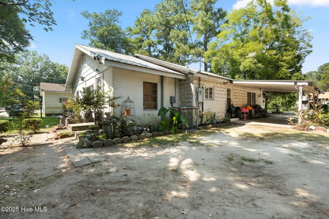 $650,000 | 201 Lee's Mill Road, Laurinburg, NC 28352