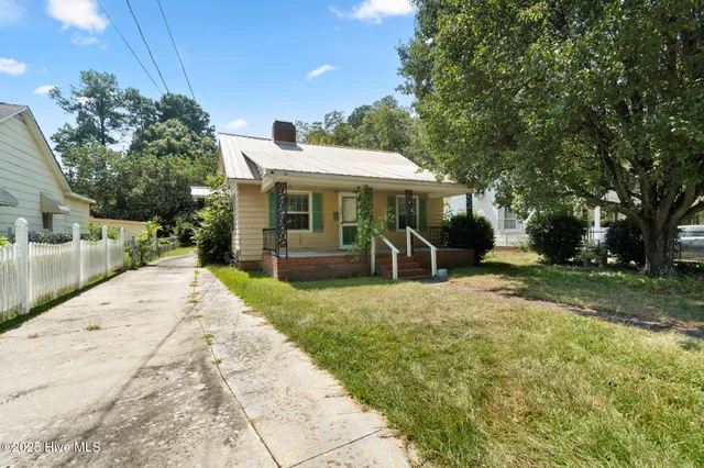 $650,000 | 201 Lee's Mill Road, Laurinburg, NC 28352