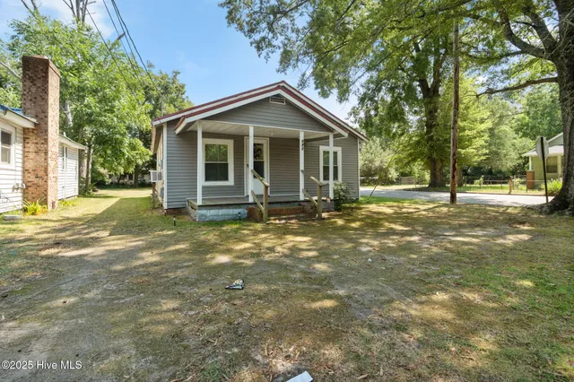 $650,000 | 201 Lee's Mill Road, Laurinburg, NC 28352